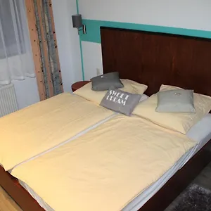 I.m.apartments 42 M² Für 2 Personen 2* Düsseldorf